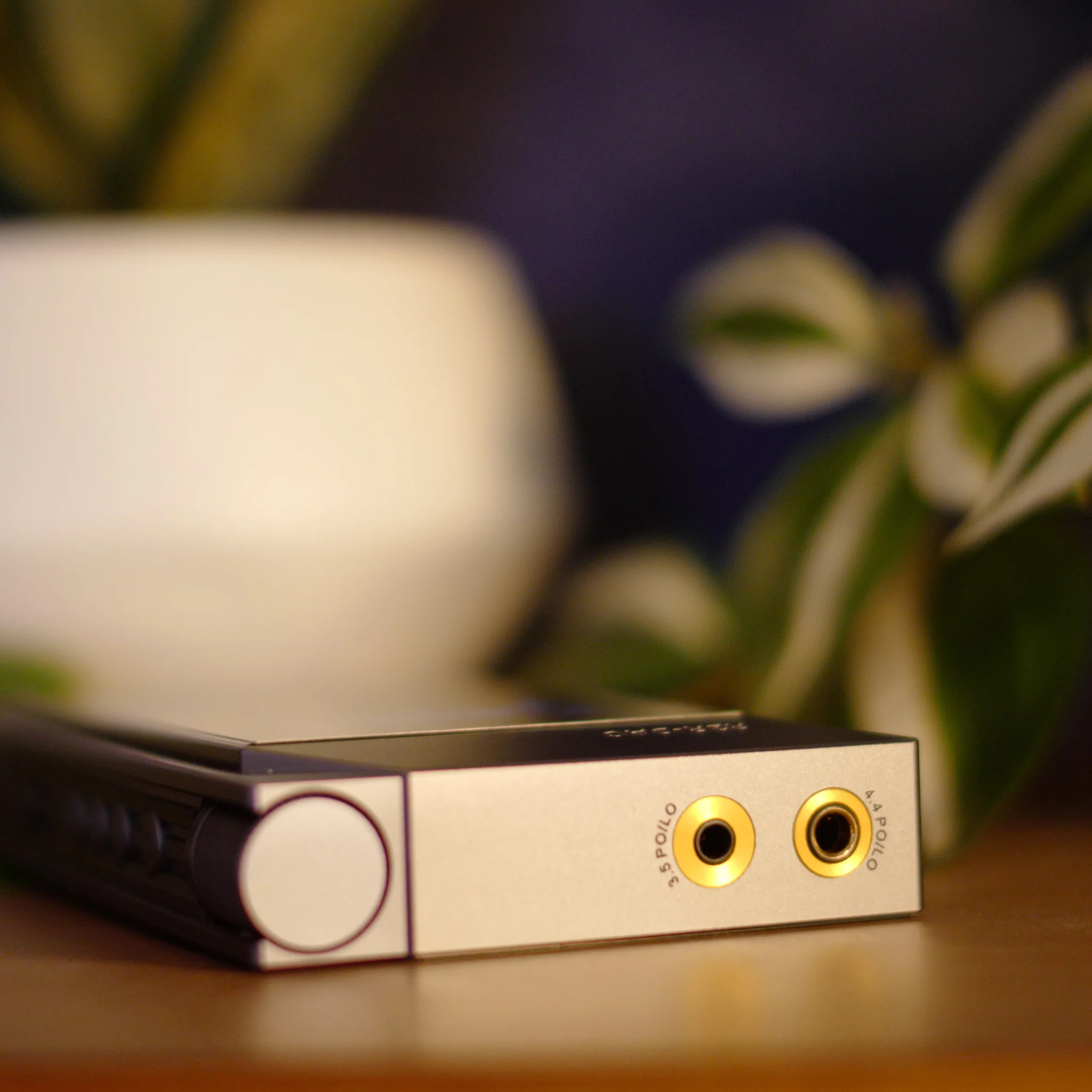 Quloos MUB5 Portable Discrete R2R Ladder DAC/Amp - Image 6