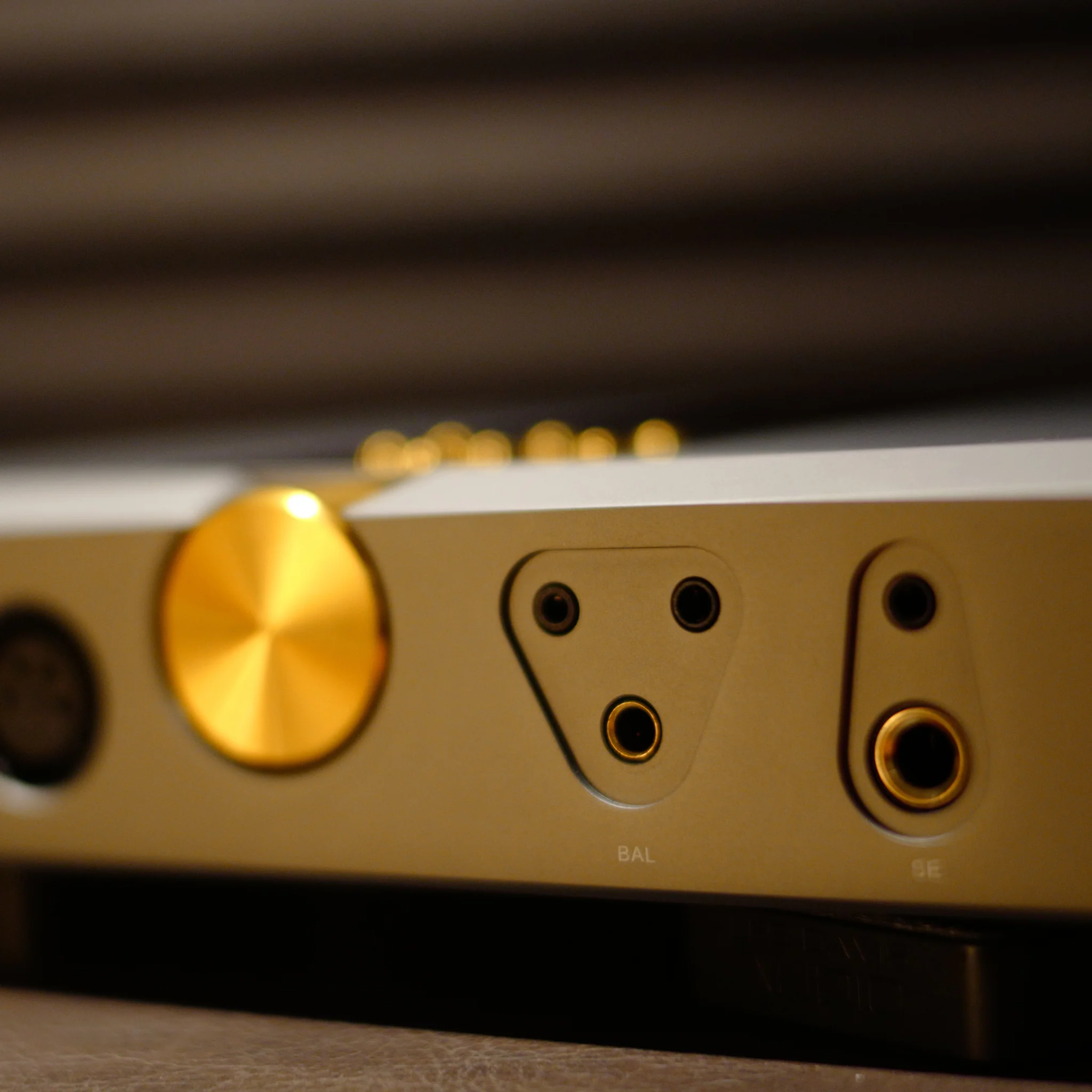 Quloos QA390MOD Portable All-In-One Player DAC/Amp - Image 7